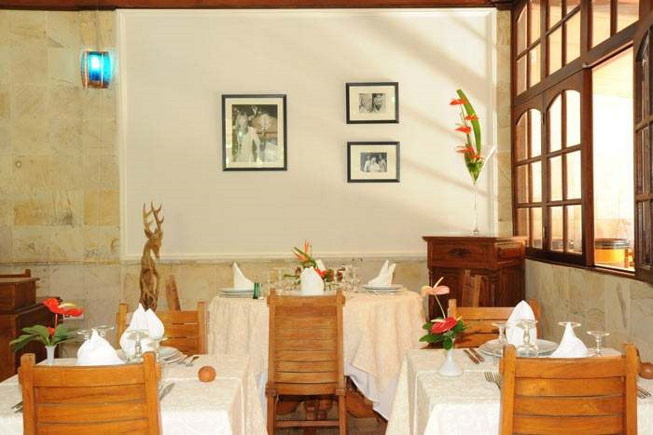 圣皮埃尔 Le Domaine Des Pierres酒店 外观 照片